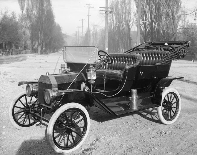 A 1910 FORD Model T, photographed in Salt Lake City