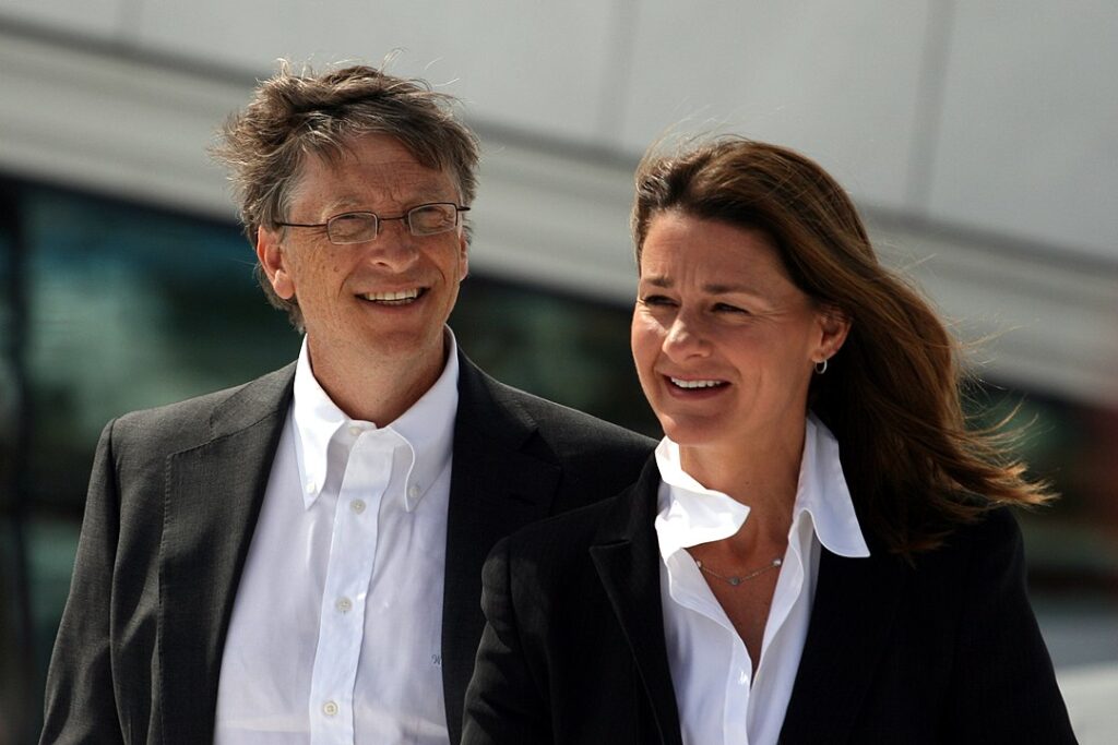 This image has an empty alt attribute; its file name is 1080px-Bill_og_Melinda_Gates_2009-06-03-1024x683.jpeg