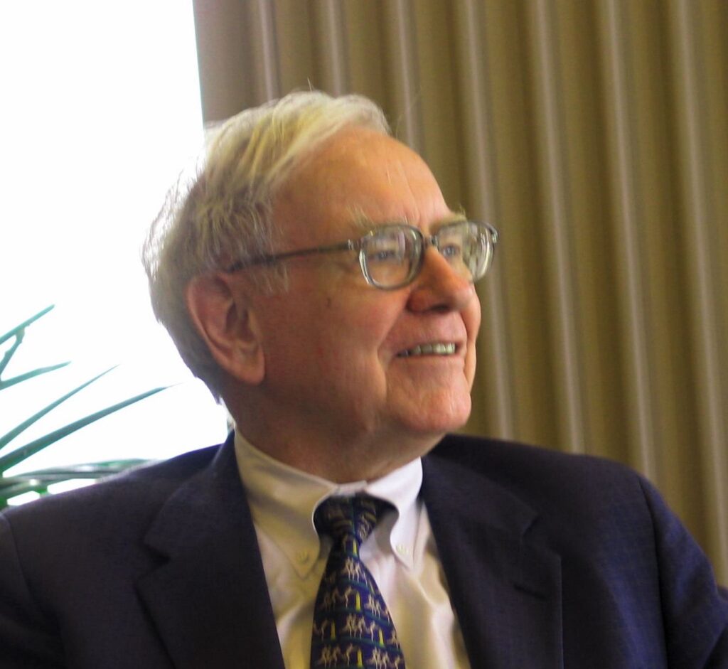 This image has an empty alt attribute; its file name is Warren_Buffett_KU_Visit-1024x941.jpg